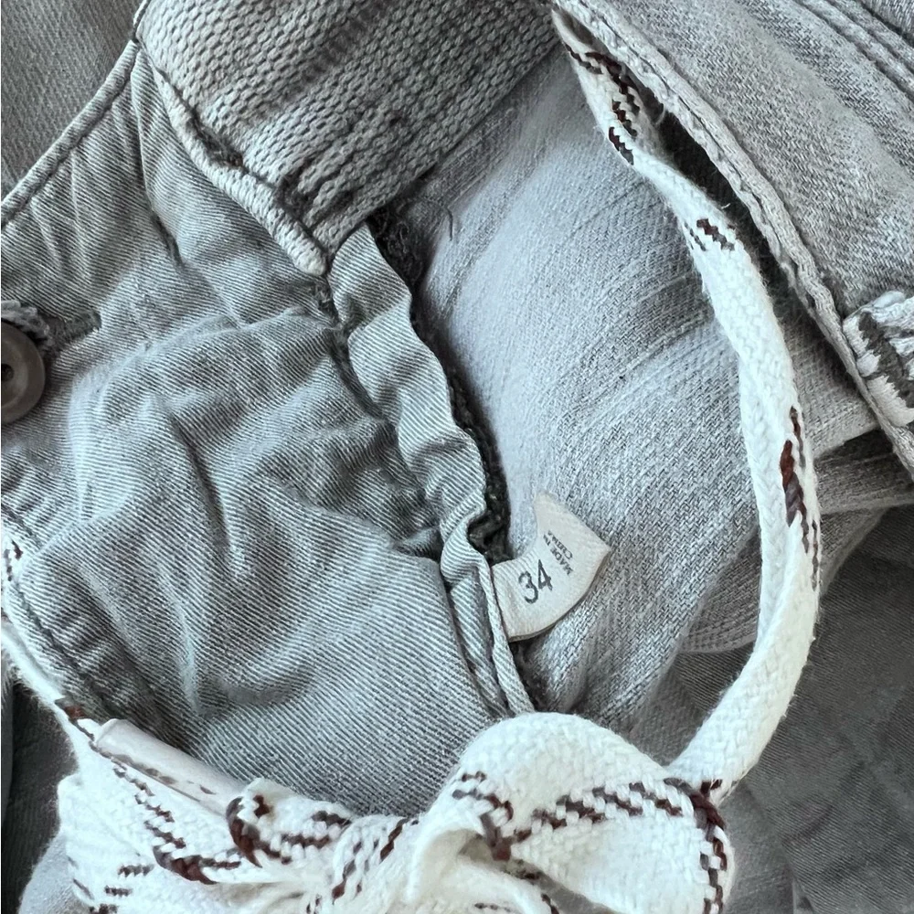 Men's Faherty Size 34-36 waist Gray Cargo Shorts with Relaxed Fit 8
